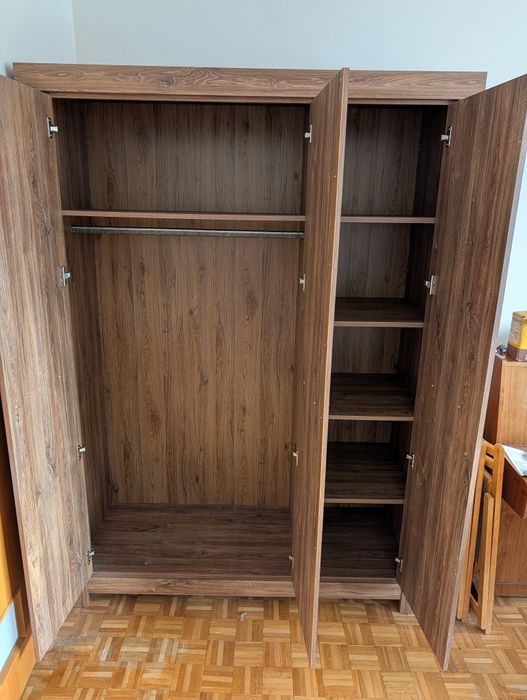 Piękna,duża szafa, imitacja drewna