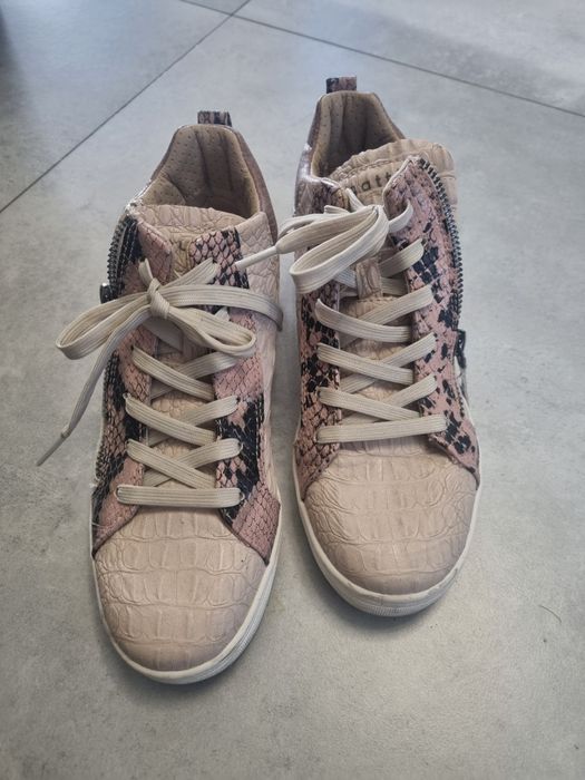 Buty wiosenne Bugatti 36