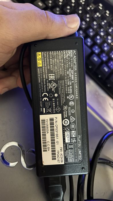 Ноутбук Fujitsu e734