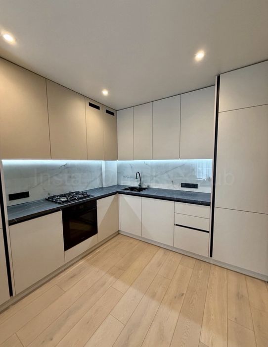 Продаж 2к квартири ЖК Квадрат/ 53 м2 / Новий ремонт/ 2 кімнати