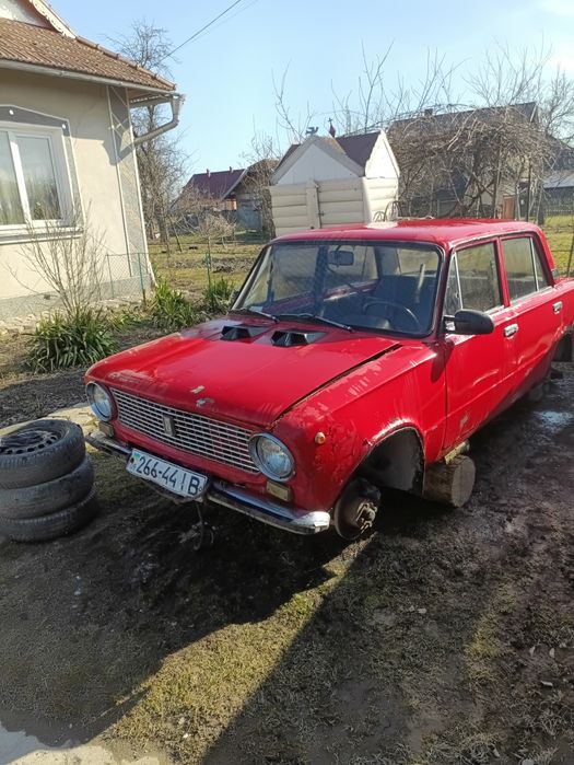 ВАЗ 2101  ціла або по запчастинах