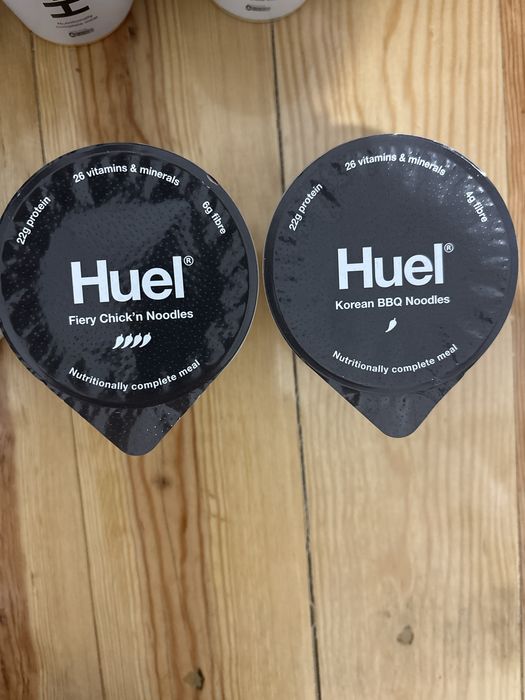 Macarrão instantâneo da HUEL - 400kcal por refeição