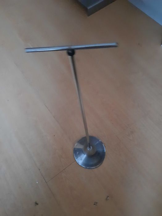 Suportes/expositores de artigos