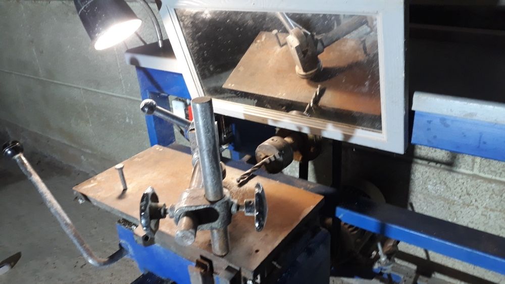 Долбёжка. Сверлильно-пазовальный станок.  Деревообробний верстат