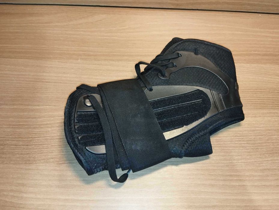 Stabilizator Stopy - Orteza - Rozmiar Uniwersalny 42-44