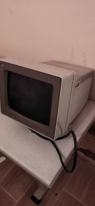 Monitor de computador IBM64752120054403120