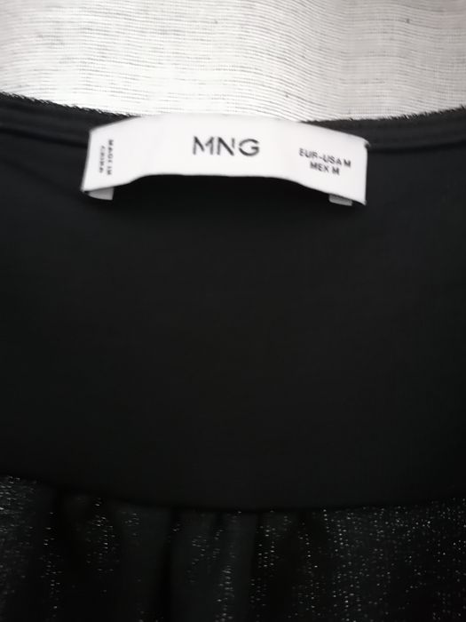 Macacão preto Mango