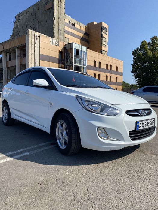 Hyundai Accent 2011