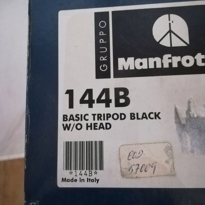 Manfrotto 144B Tripod, New64309879242753122