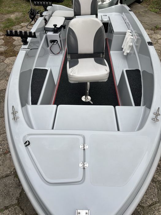 Łódka Riverfox 420