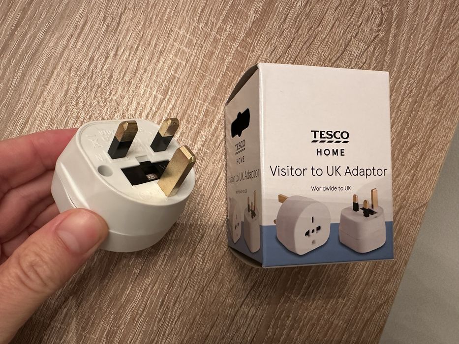 Adapter przejściówka uniwersalna z wtyczką UK