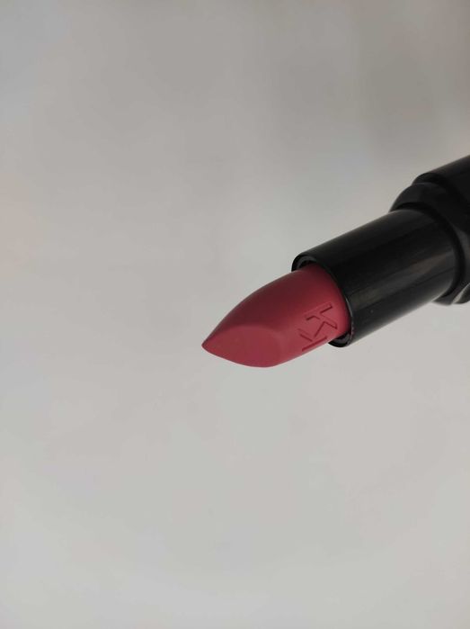 Pomadka DO UST Kiko Milano Light Rosy Mauve 420 Odżywcza Sztyft