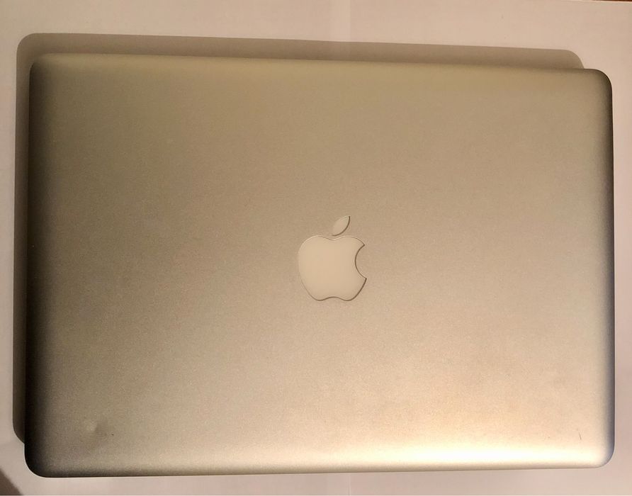 Macbook pro 13” medados 2010 para peças