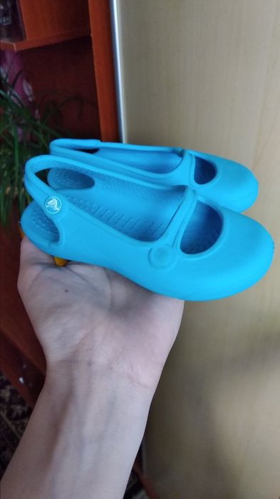 Кроксы, босоножки Crocs