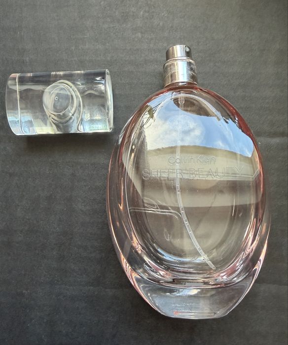 Pusty flakon 100 ml plus pudełko Calvin  Kleine Sheer Beauty perfum
