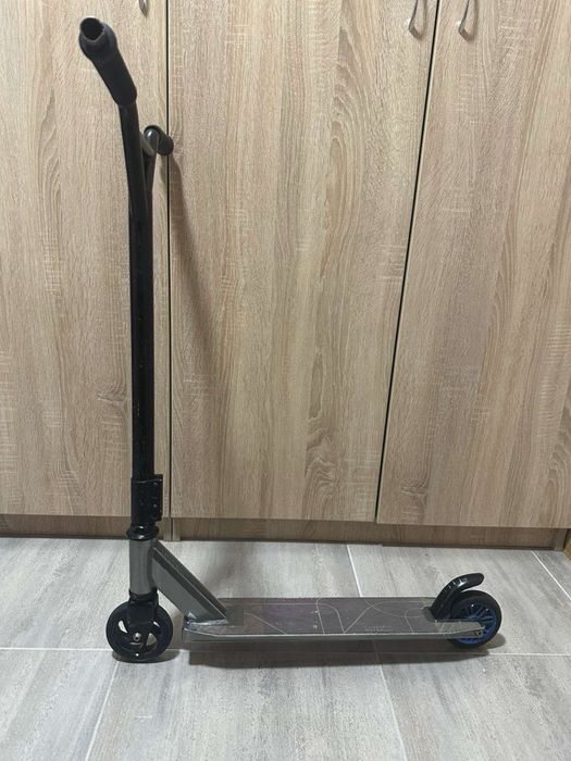 Трюковий самокат