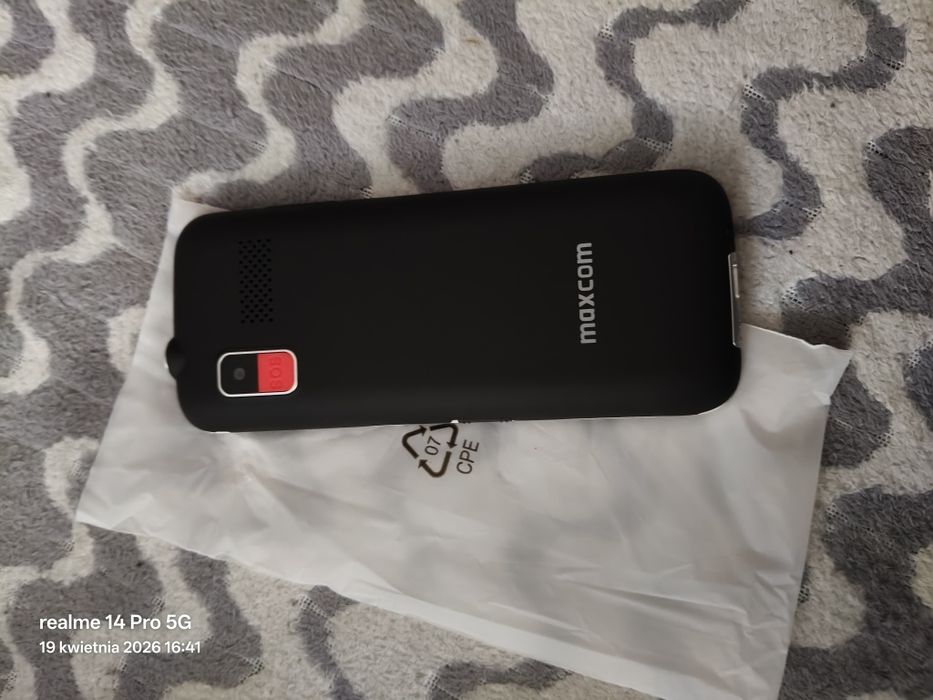 Sprzedam fabrycznie nowy telefon