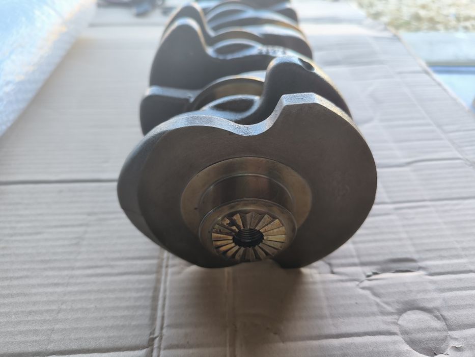 Wał korbowy NOWY! EA-888-III 2.0T benzyna VAG