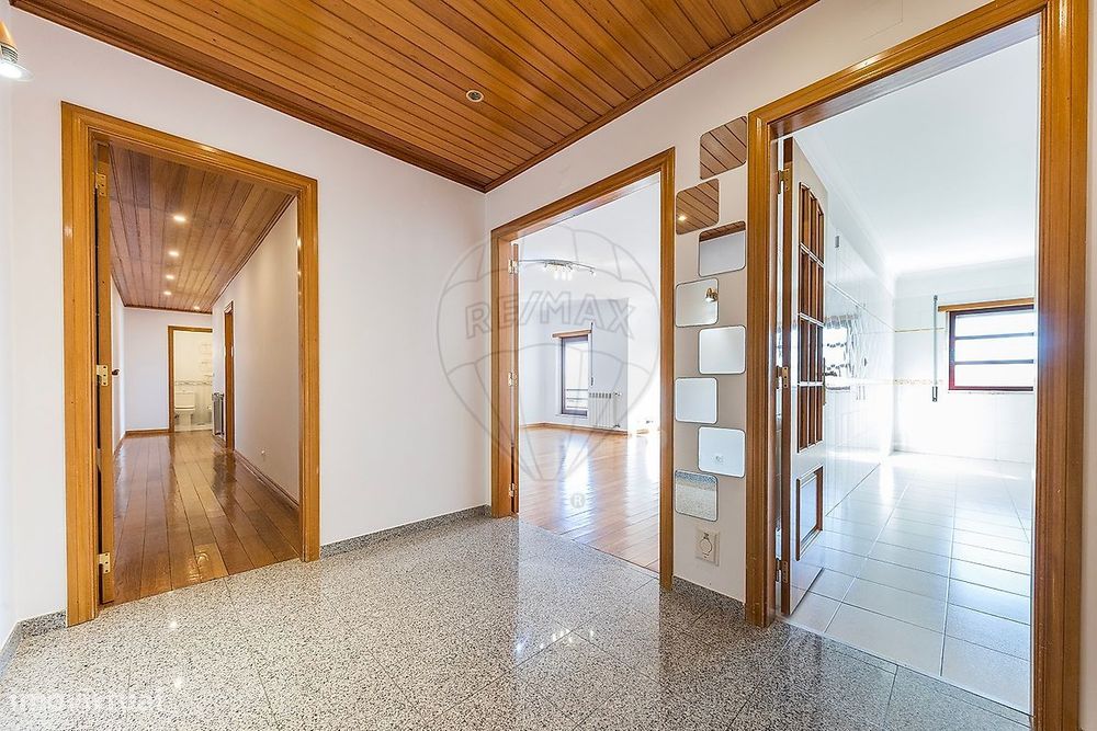 Apartamento T2 para arrendamento