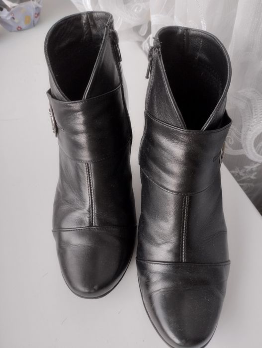 Жіночі демісезонні ботінки