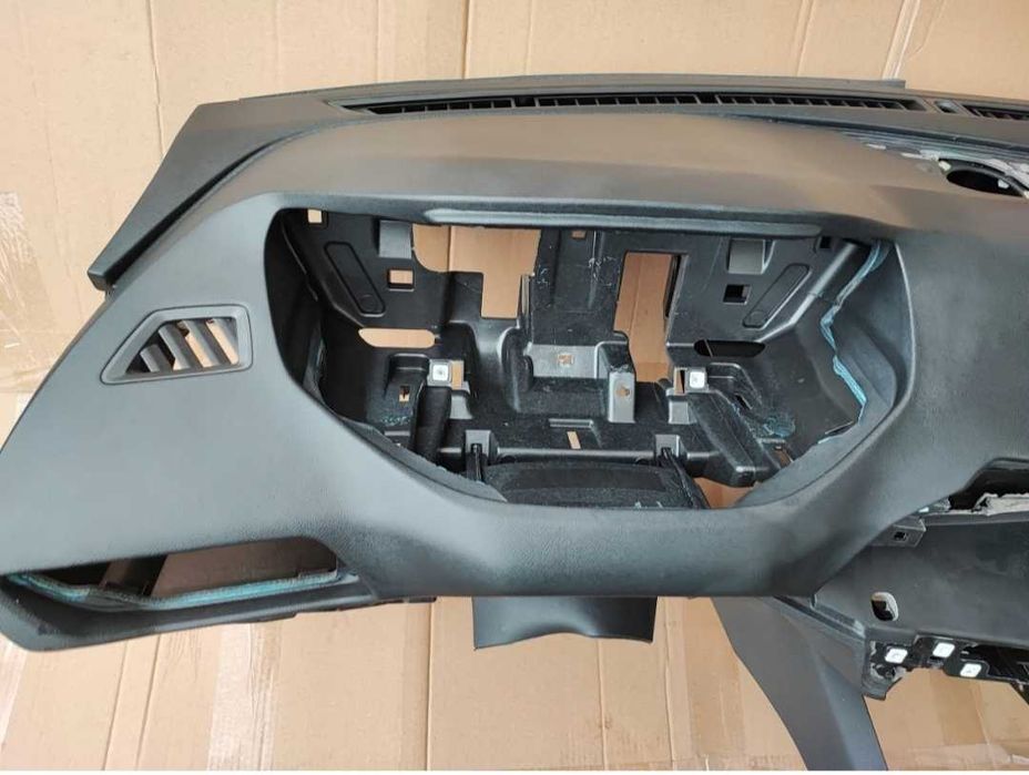 Deska konsola poduszki pasy PEUGEOT 3008 peugeot 5008 GT