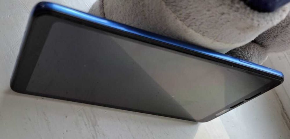 Продам на запчастини телефон Samsung-SM-A920 2018