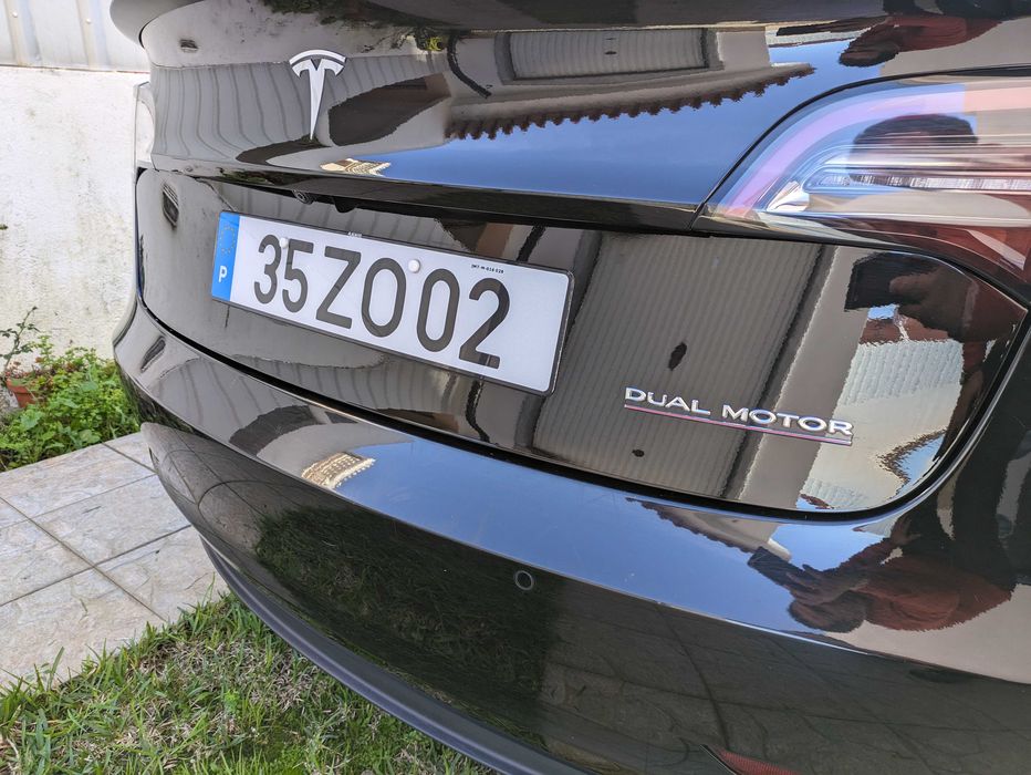 TESLA Model 3 Performance