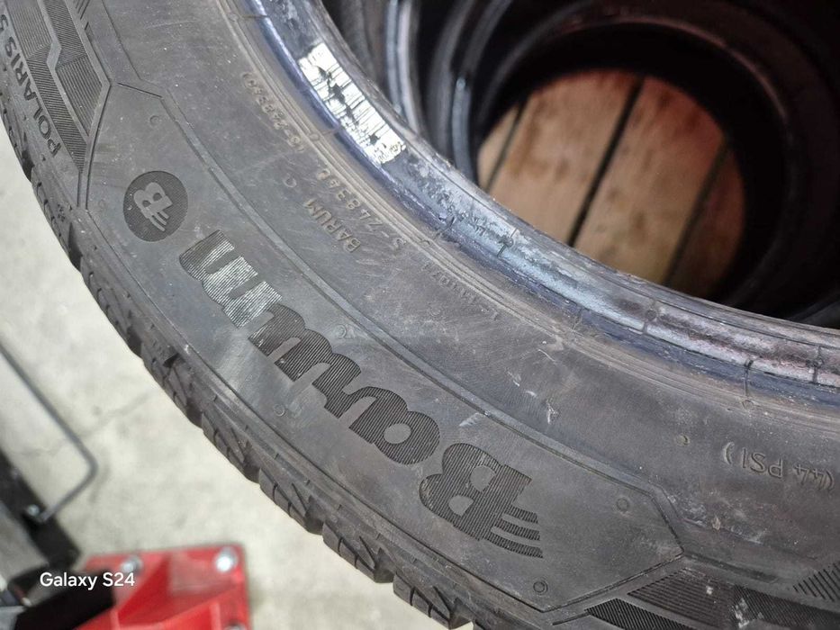 Opony zimowe Barum 205/55 R16 T, komplet