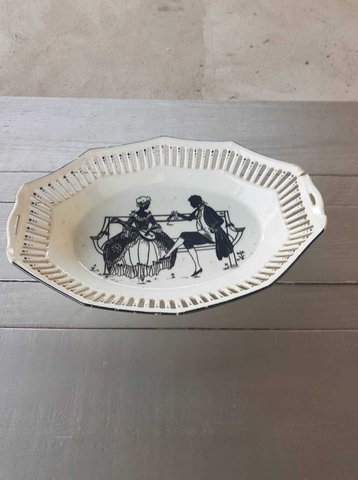 Travessa em porcelana fina Saturman da Bavaria Alemanha