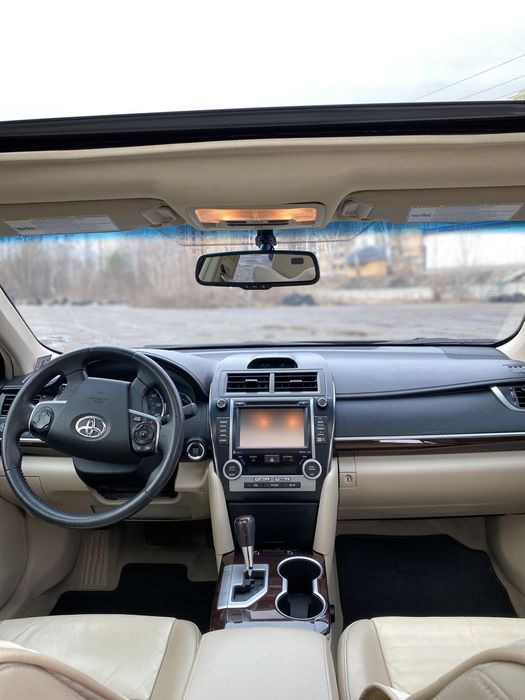 Продам Toyota camry 50