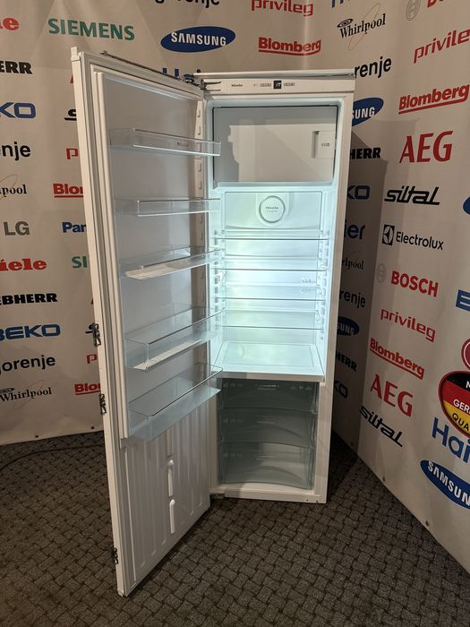 Вбудований / вмонтований холодильник Miele K 37283 iDF/ бу техніка
