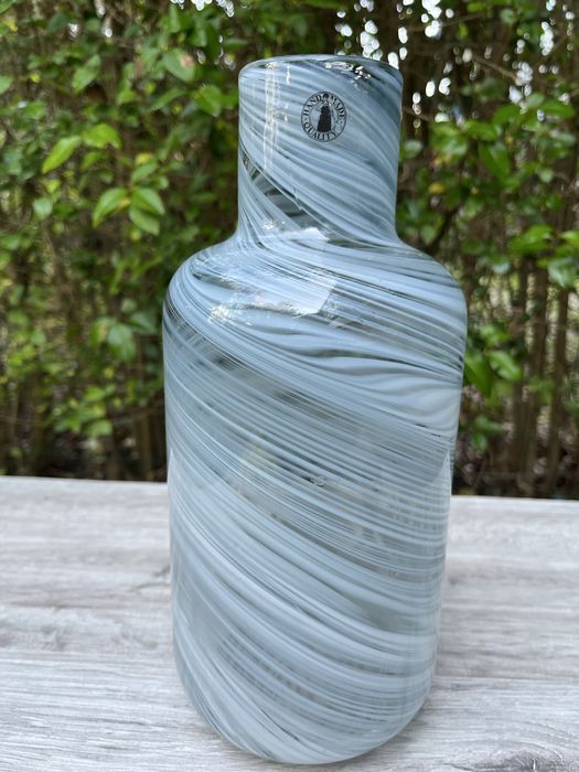 Скляна ваза з колекції IKEA PS