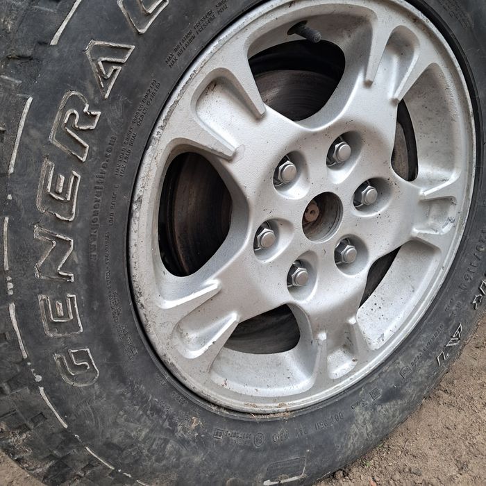 Felgi z oponami Mitsubishi Pajero