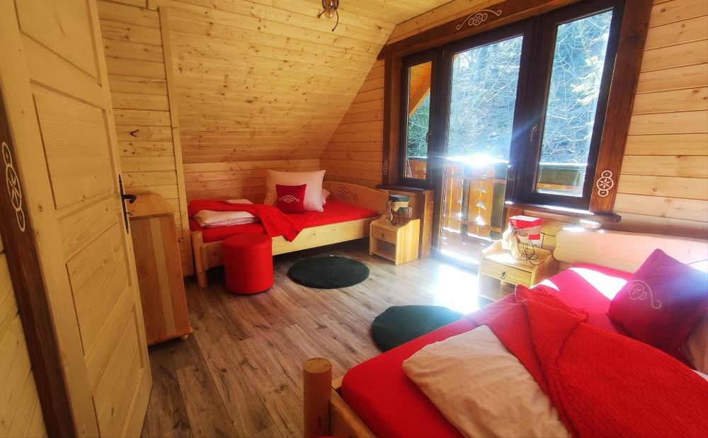 Domek Nad samą rzeką  Sauna jacuzzi 8os w górach noclegi Brenna,Ustron