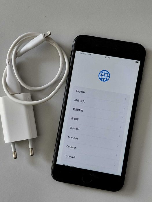 IPhone 7 Plus em perfeito funcionamento com carregador.