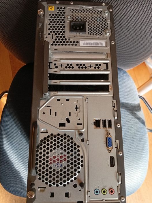 Lenovo Ideacentre Ryzen5 2400G 
Processador AMD Ryzen5  2400G