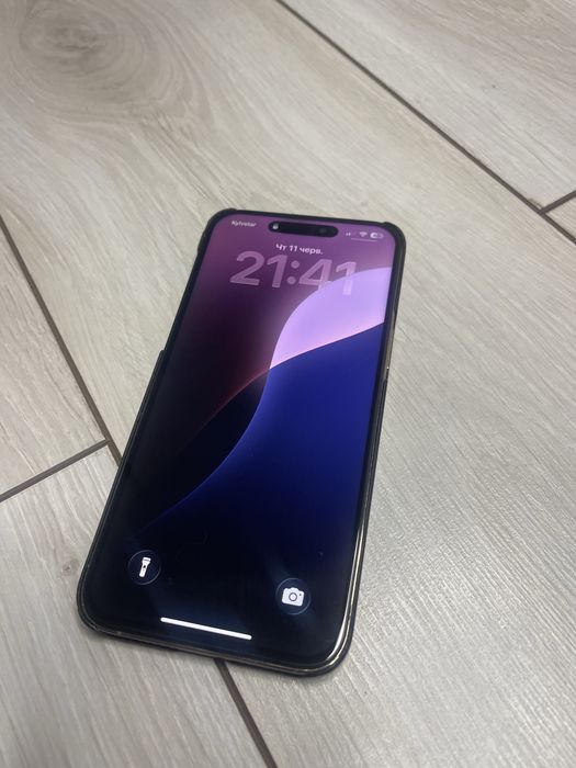 Iphone 14 pro max 256 gold neverlock + airpods 2