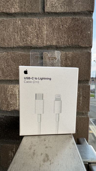 Zestaw Ladowarka 20 W + Kabel Ligthning Usb -C 2 M