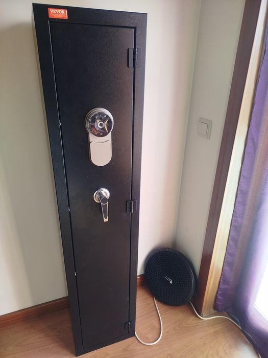 Cofre para 5 armas. 
Abertura de chave , impressã