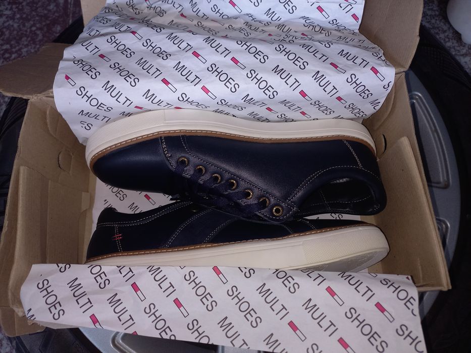 Кожанные мокасины кроссовки новые