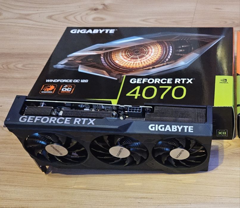 GeForce RTX 4070 WindForce OC 12GB GDDR6X