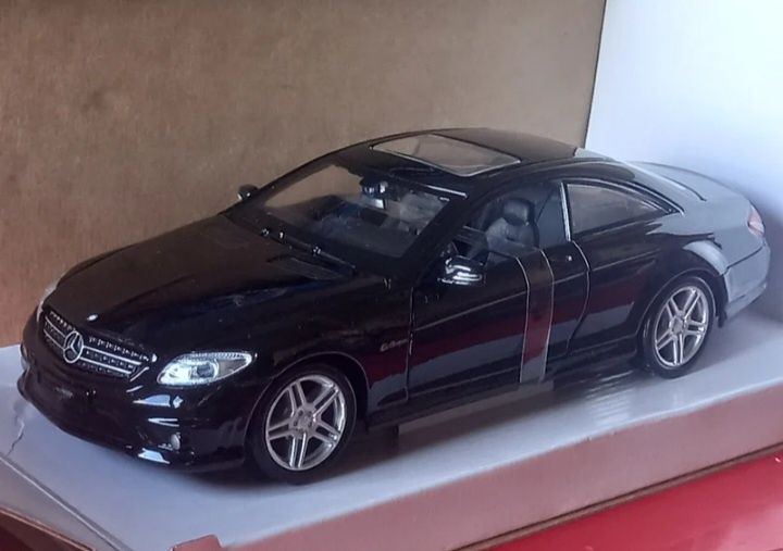 Maisto escala 1/24 Mercedes-Benz GL63 amg