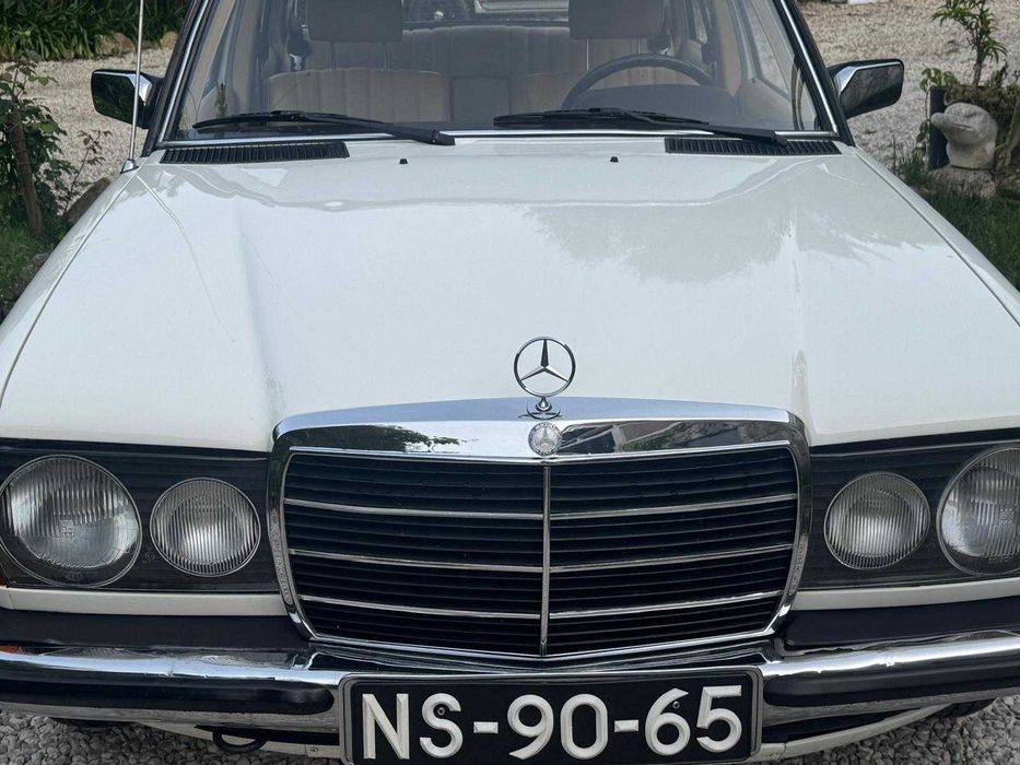 Mercedes-Benz W123
