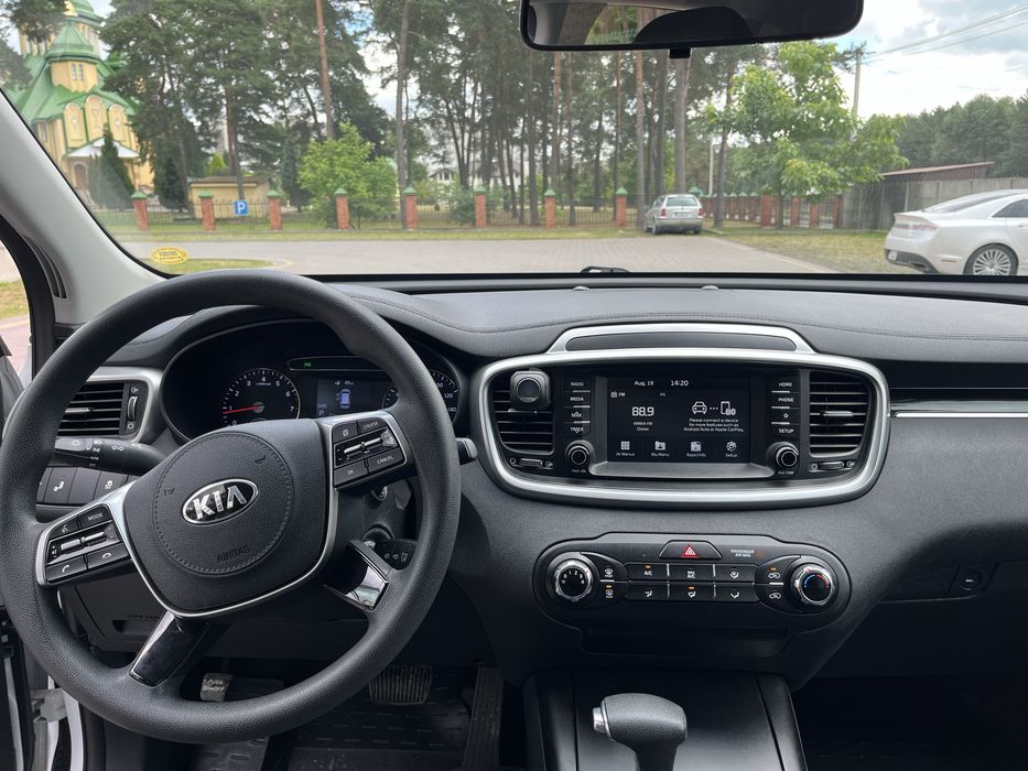 Kia Sorento 2018 VIN 5XYPGDA39KG523993 фото оголошення 7 з 11