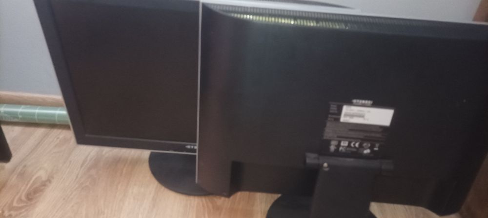 Monitor Hyundai N90W