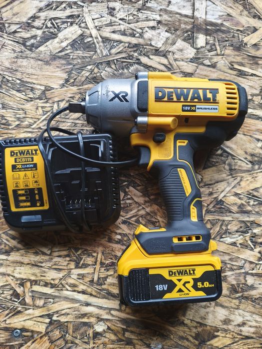 Klucz udarowy DeWalt dcf899p1