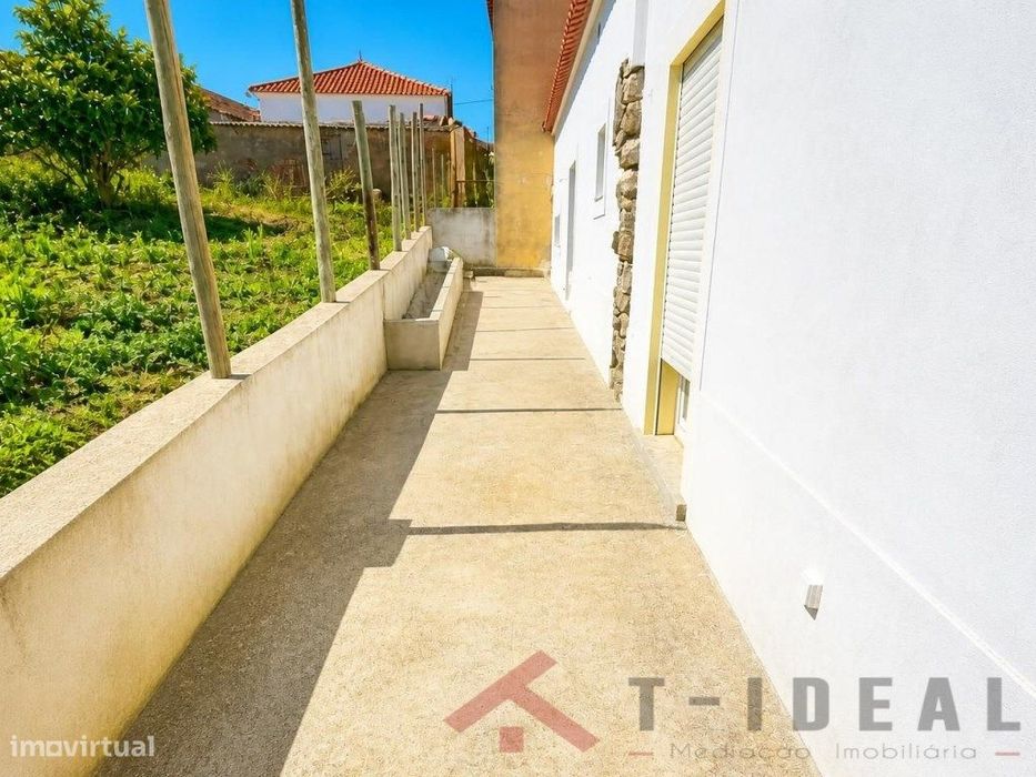 Moradia T3 Remodelada + T1 Independente no concelho da Lourinhã