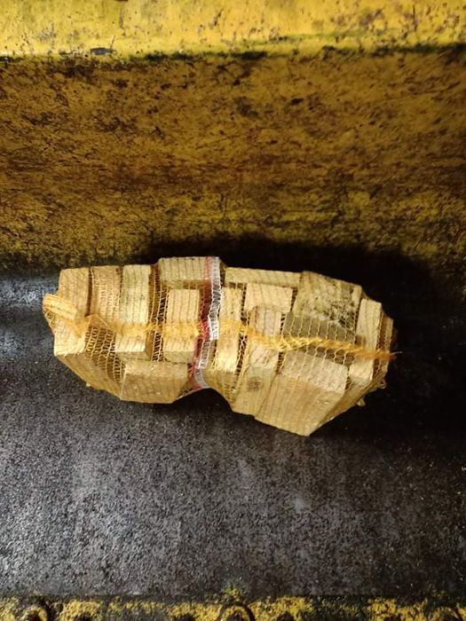 Sprzedaż drewna opałowego kominkowego rozpałkowego klepki