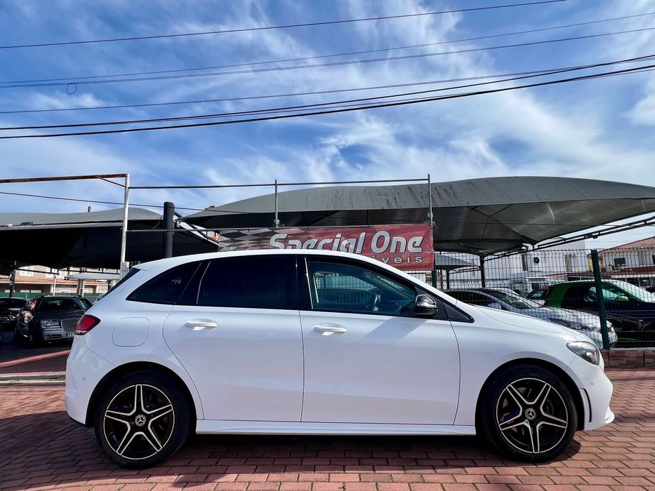 Mercedes-Benz B 250 e AMG Line foto 2