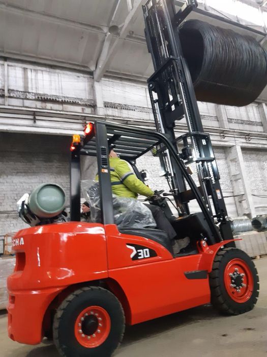 Вилочний Погрузчик Навантажувач дизель електро газ Hangcha Hyundai